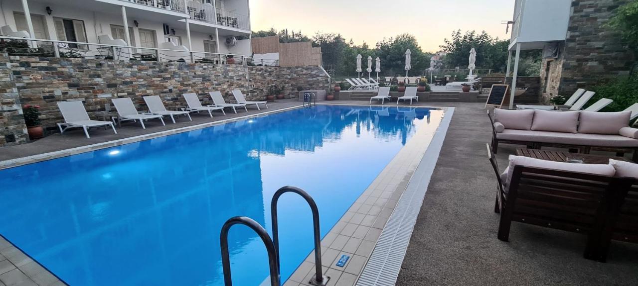 Hotel Nereides باتيتيري المظهر الخارجي الصورة