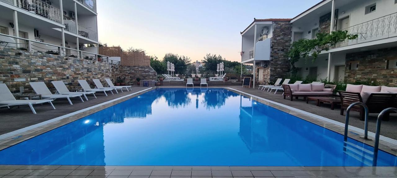 Hotel Nereides باتيتيري المظهر الخارجي الصورة