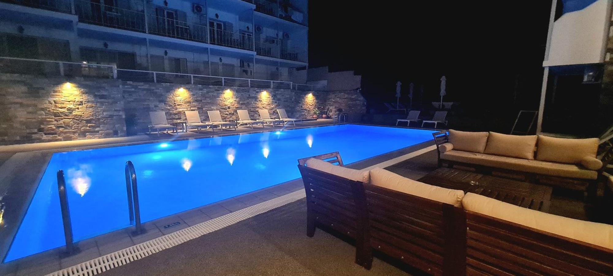 Hotel Nereides باتيتيري المظهر الخارجي الصورة