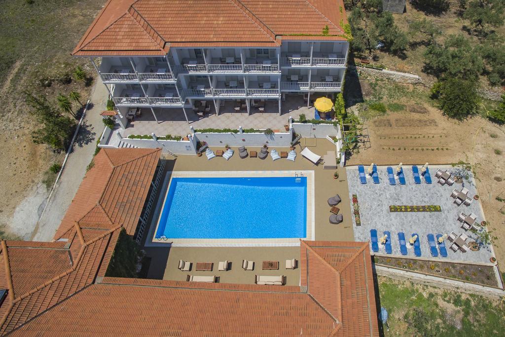 Hotel Nereides باتيتيري المظهر الخارجي الصورة